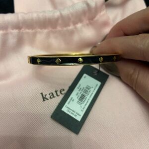 Kate Spade - spot the spade bangle